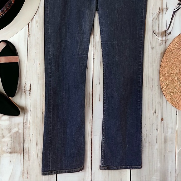 PJ Parker jeans By Harrison. 28” waist. Adorable button back pockets Slight boot - Picture 6 of 16